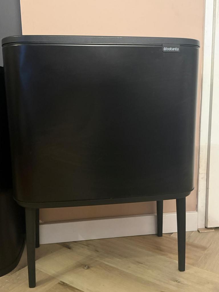 Brabantia Bo touch bin prullenbak zwart, Ophalen, Gebruikt, 50 tot 75 cm, Metaal