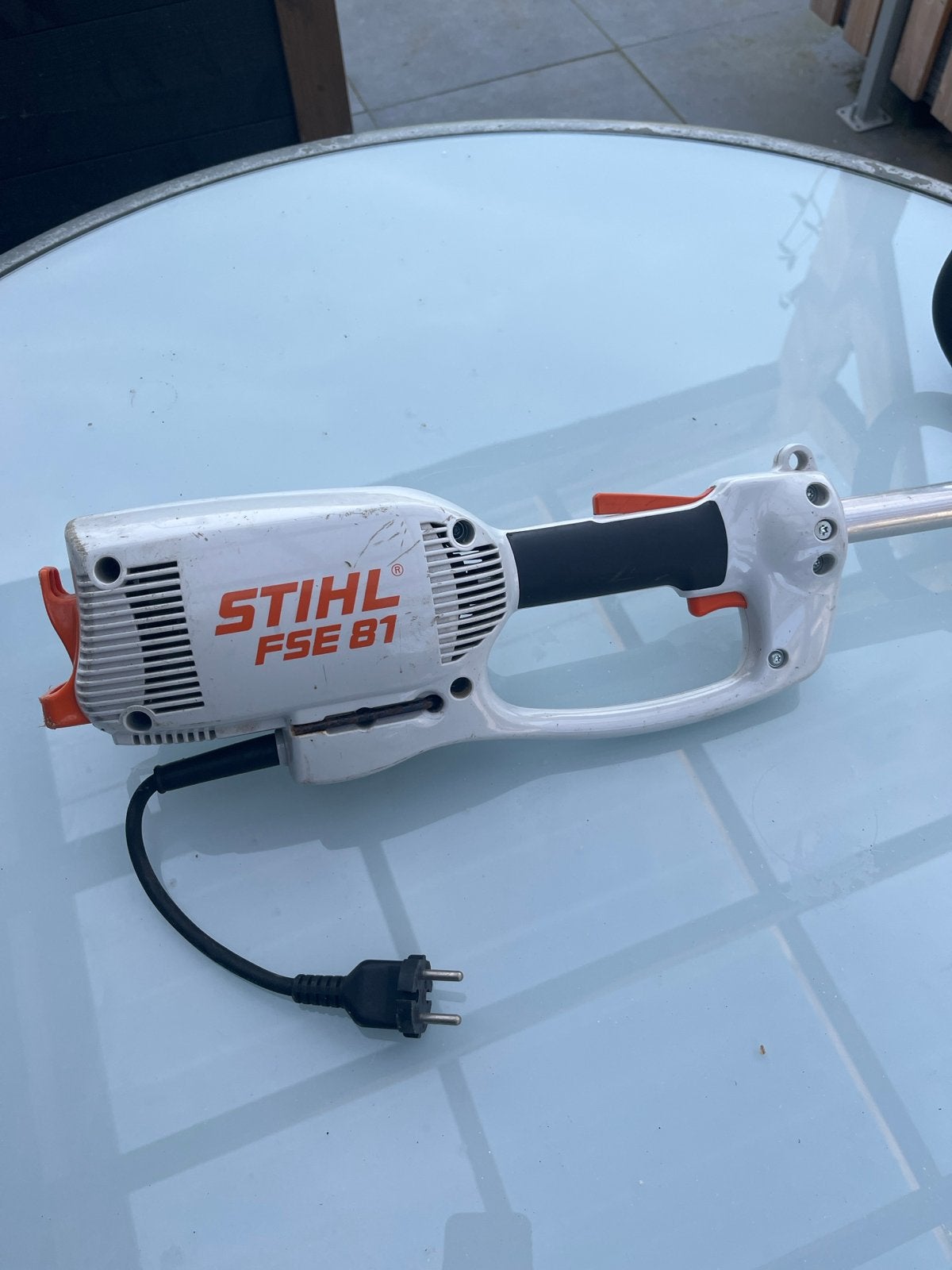 Stihl FSE 81 elektrische grastrimmer 230v, Ophalen, Gebruikt, 30 tot 50 cm, Elektrisch