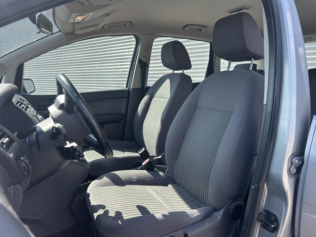 Ford Focus C-MAX 1.6-16V Ambiente | Nieuw Binnen | Zo Mee |, Voorwielaandrijving, 1596 cc, Gebruikt, Zwart