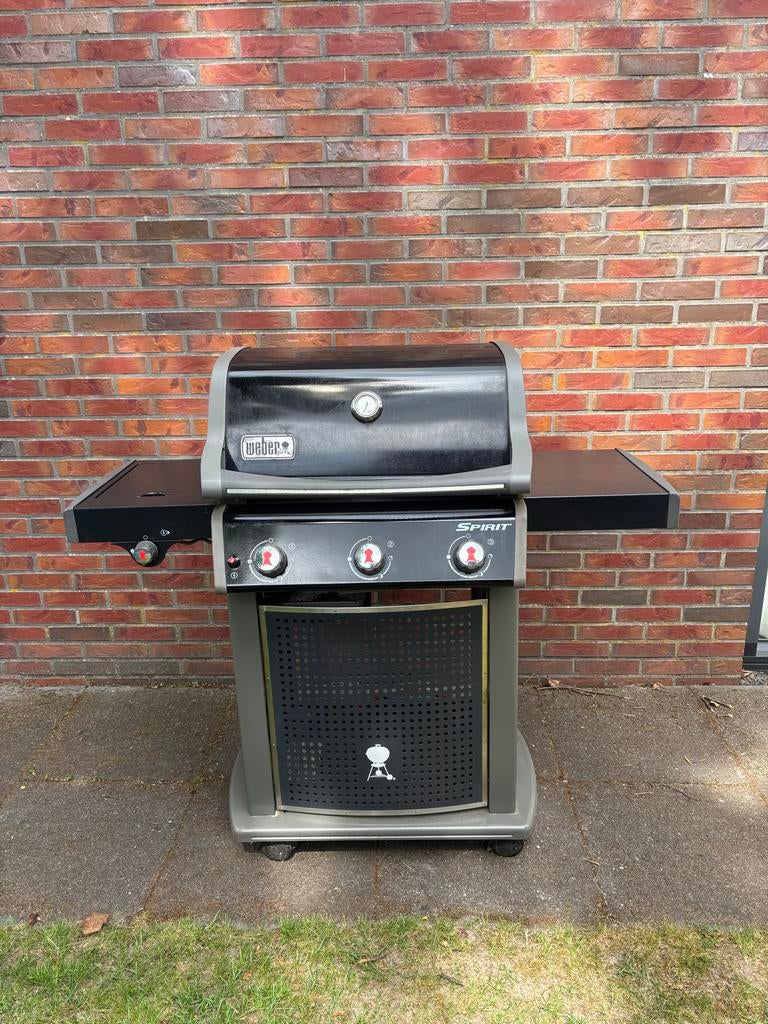 Weber Spirit E320 Classic Gasbarbecue - gebruikt met gaspit, Tuin en Terras, Gasbarbecues, Ophalen, Gebruikt