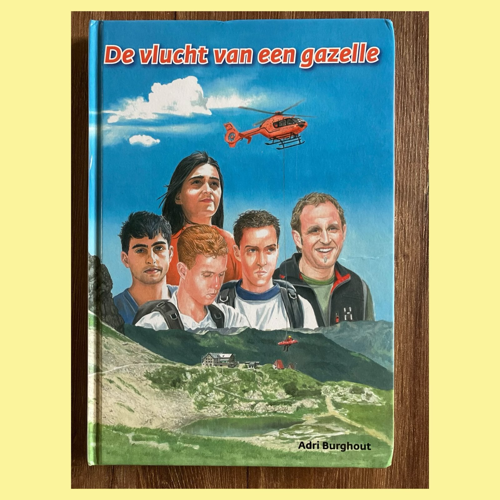 Jeugdboek: De vlucht van een gazelle - Adri Burghout, Ophalen of Verzenden, Zo goed als nieuw, Fictie
