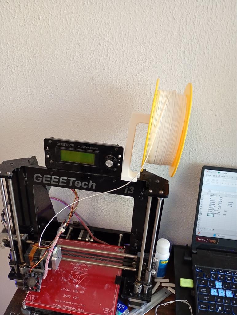 3D Printer Geeetech Prusa I3 met extra's en filament, Computers en Software, 3D Printers, Ophalen, Zo goed als nieuw, Filament