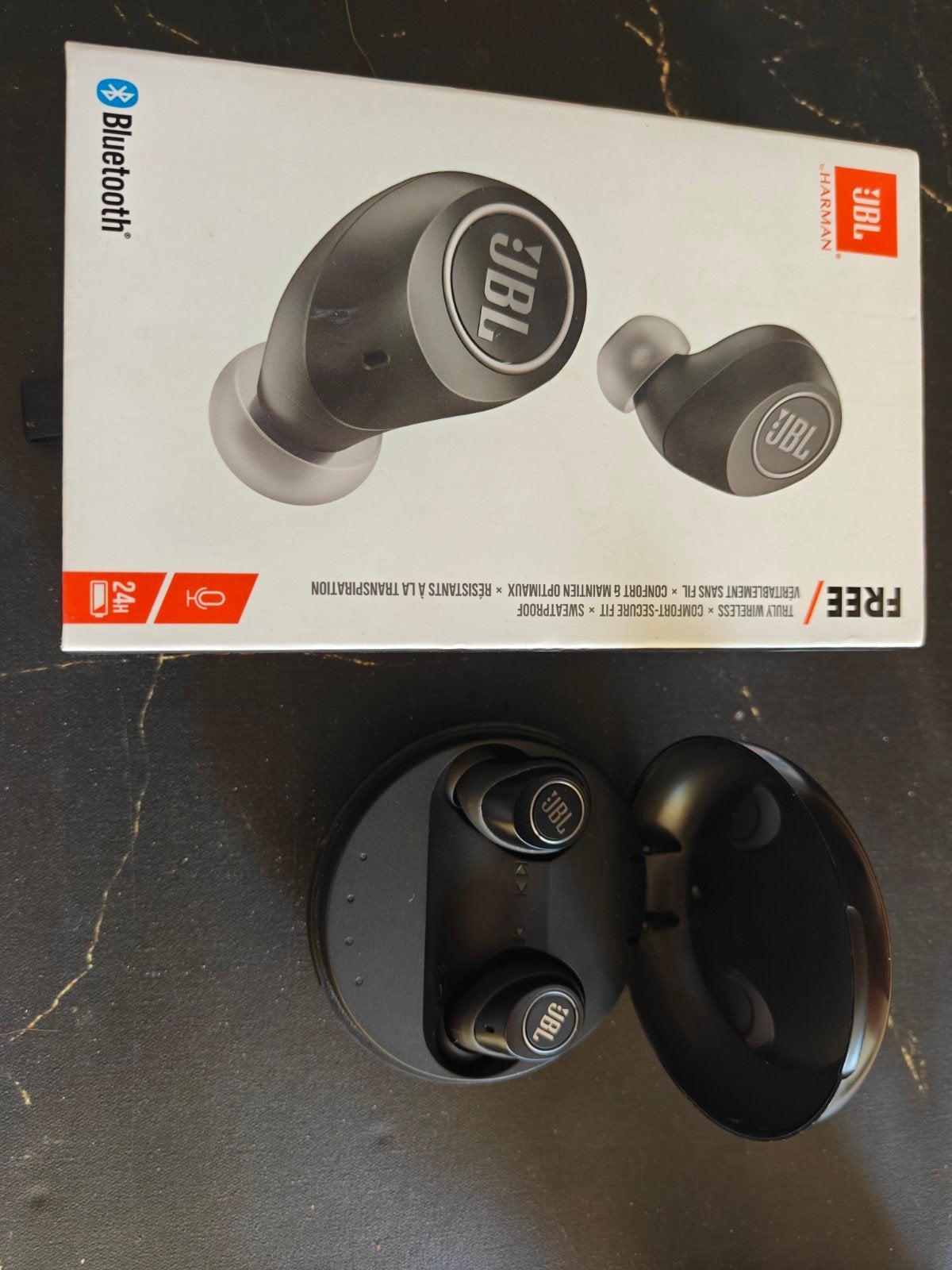JBL Free Draadloze Bluetooth Oordopjes met Oplaadcase, Overige merken, Gebruikt, Draadloos, Op oor (supra aural)