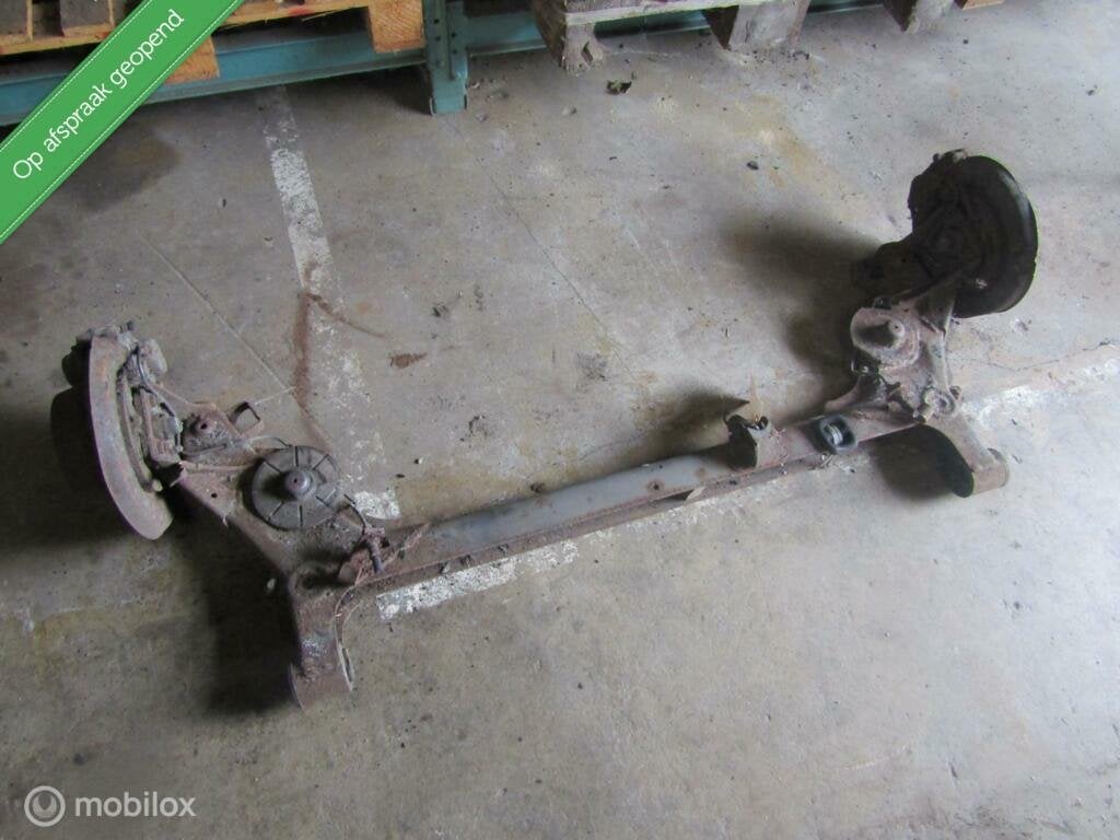 Achteras Opel Kadett E  met trommels, Gebruikt, Opel, Ophalen of Verzenden, Opel