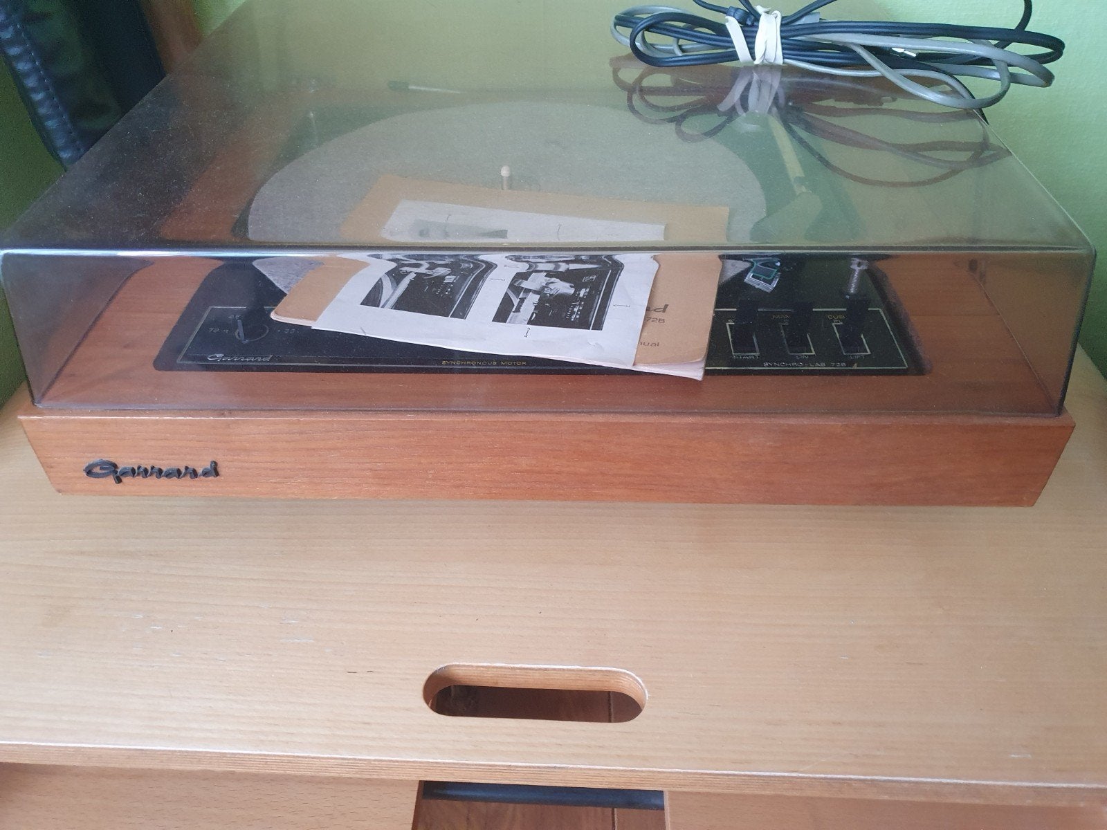 Garrard platenspeler draait niet met handleiding en 2 boxen, Ophalen of Verzenden, Niet werkend, Platenspeler, Overige merken
