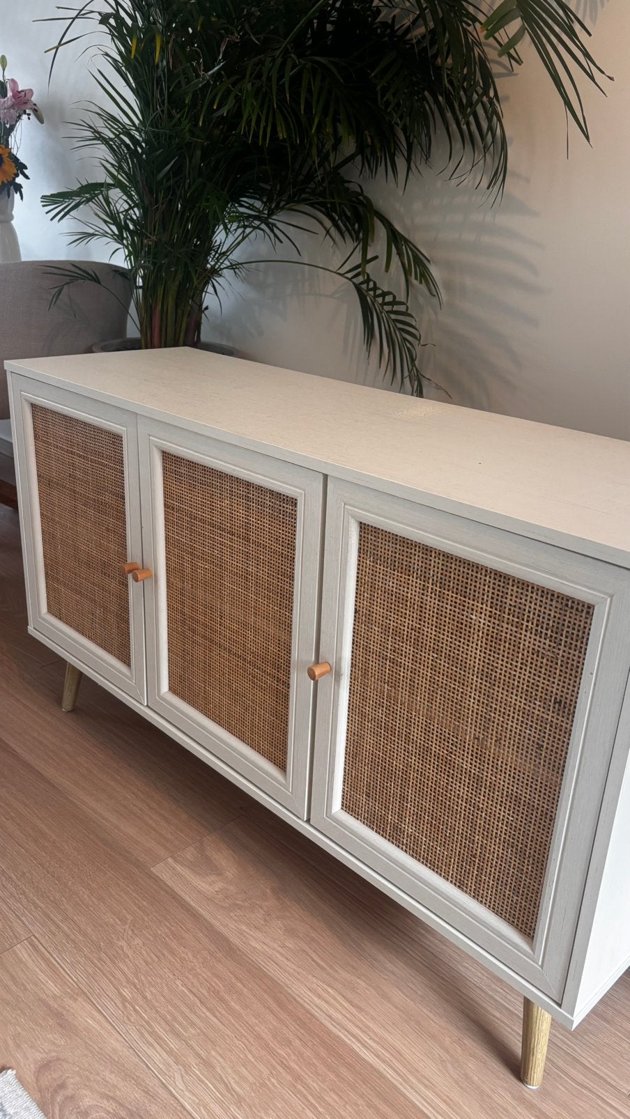 Bohème dressoir met rotan – 120 x 39 x 70 cm, Huis en Inrichting, Kasten | Dressoirs, Ophalen, Gebruikt, 100 tot 150 cm, 25 tot 50 cm