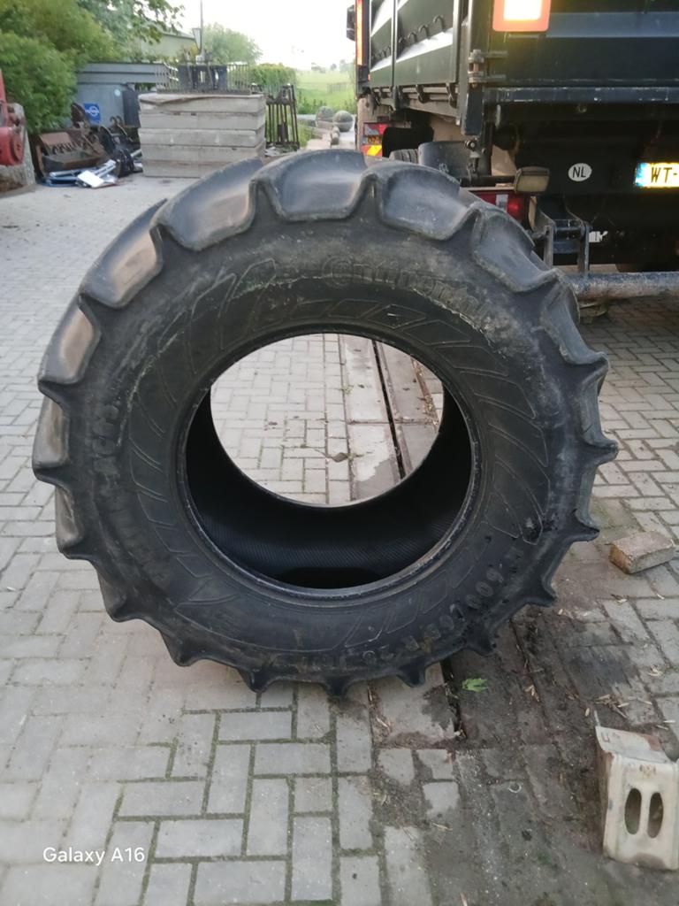 Continental AC65 tractorband 600/65R28, Zakelijke goederen, Agrarisch | Onderdelen | Banden, Velgen en Assen, Ophalen of Verzenden
