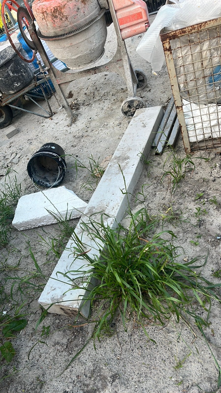 Betonlatei 120x250x2000, Doe-het-zelf en Verbouw, Metselstenen, Ophalen, Nieuw