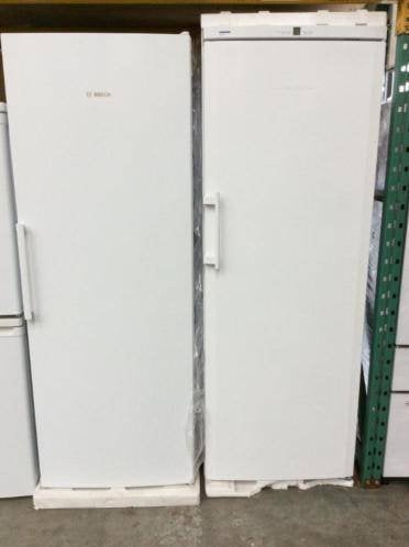 Op zoek naar een goede vriezer voor de beste prijs, Nieuw, Minder dan 60 cm, 160 cm of meer, Energieklasse A of zuiniger
