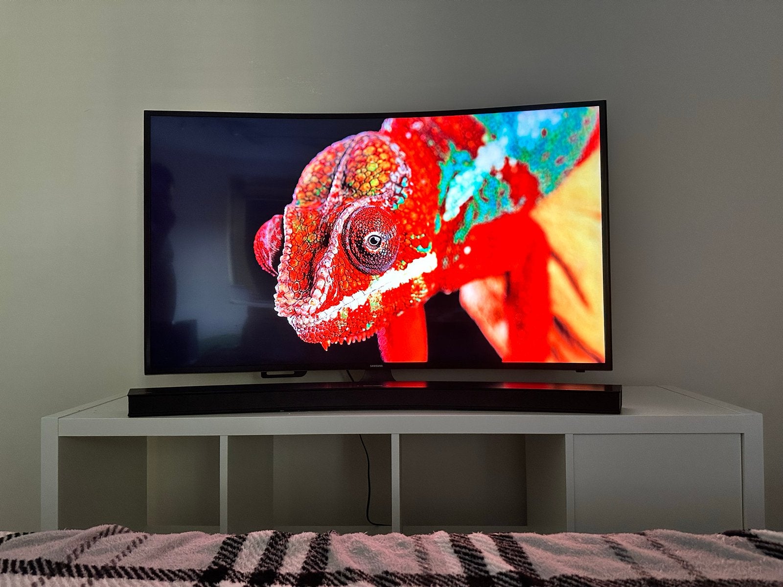 Samsung 49 inch Curved 4K Smart TV Soundbar 2:1 & muurbeugel, Ophalen, LED, 50 Hz, Zo goed als nieuw