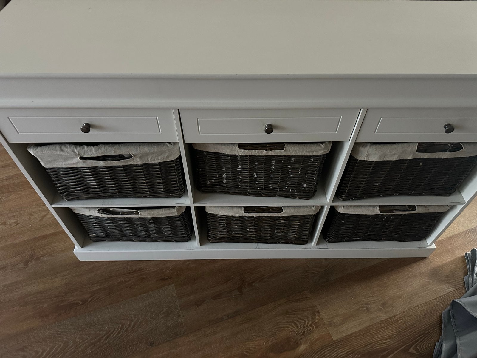 Witte kast met lades en open vakken met mandjes, Ophalen, Gebruikt, 100 tot 150 cm, Met lade(s)