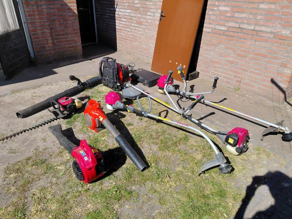 Partij tuinmachines, Tuin en Terras, Bosmaaiers, Ophalen, Gebruikt, 10 tot 30 cm, Benzine