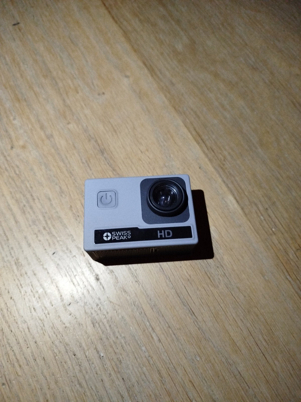 Swiss Peak HD Actiecamera - Compact en Gebruiksvriendelijk, Ophalen of Verzenden, Zo goed als nieuw, Overige merken