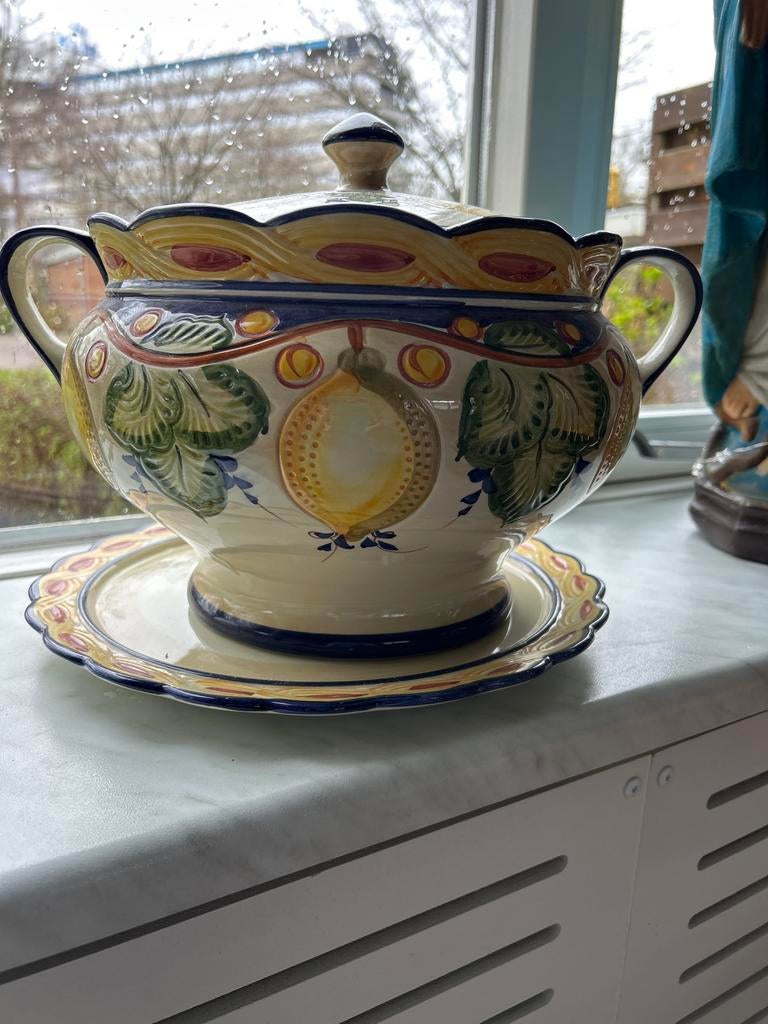 Decoratieve terrine en stolpschaal, Huis en Inrichting, Keuken | Servies, Zo goed als nieuw, Schaal of Schalen, Overige stijlen