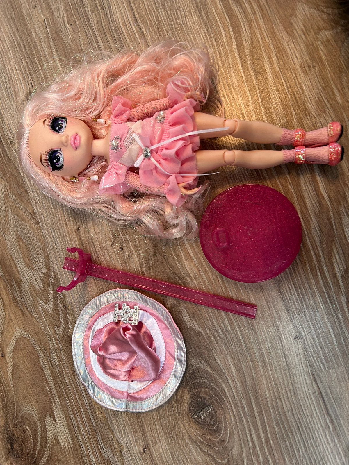 Rainbow High Pop Roze met Accessoires, Ophalen of Verzenden, Gebruikt, Overige typen
