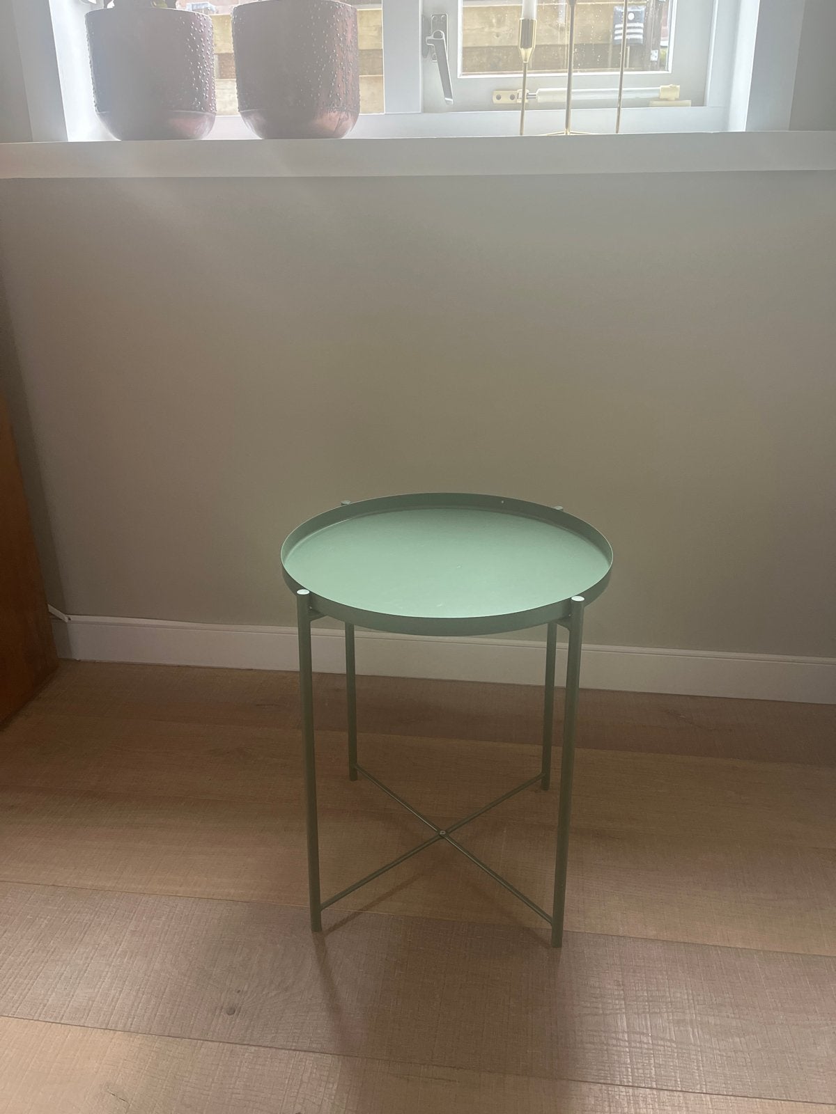 Ikea GLADOM salon/ bijzettafel - Zo goed als nieuw, Minder dan 55 cm, Metaal of Aluminium, Rond, Zo goed als nieuw