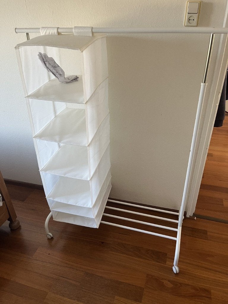 IKEA Rigga kledingrek wit + Skubb hangend opbergvak, Ophalen, Gebruikt, 25 tot 50 cm, Minder dan 100 cm