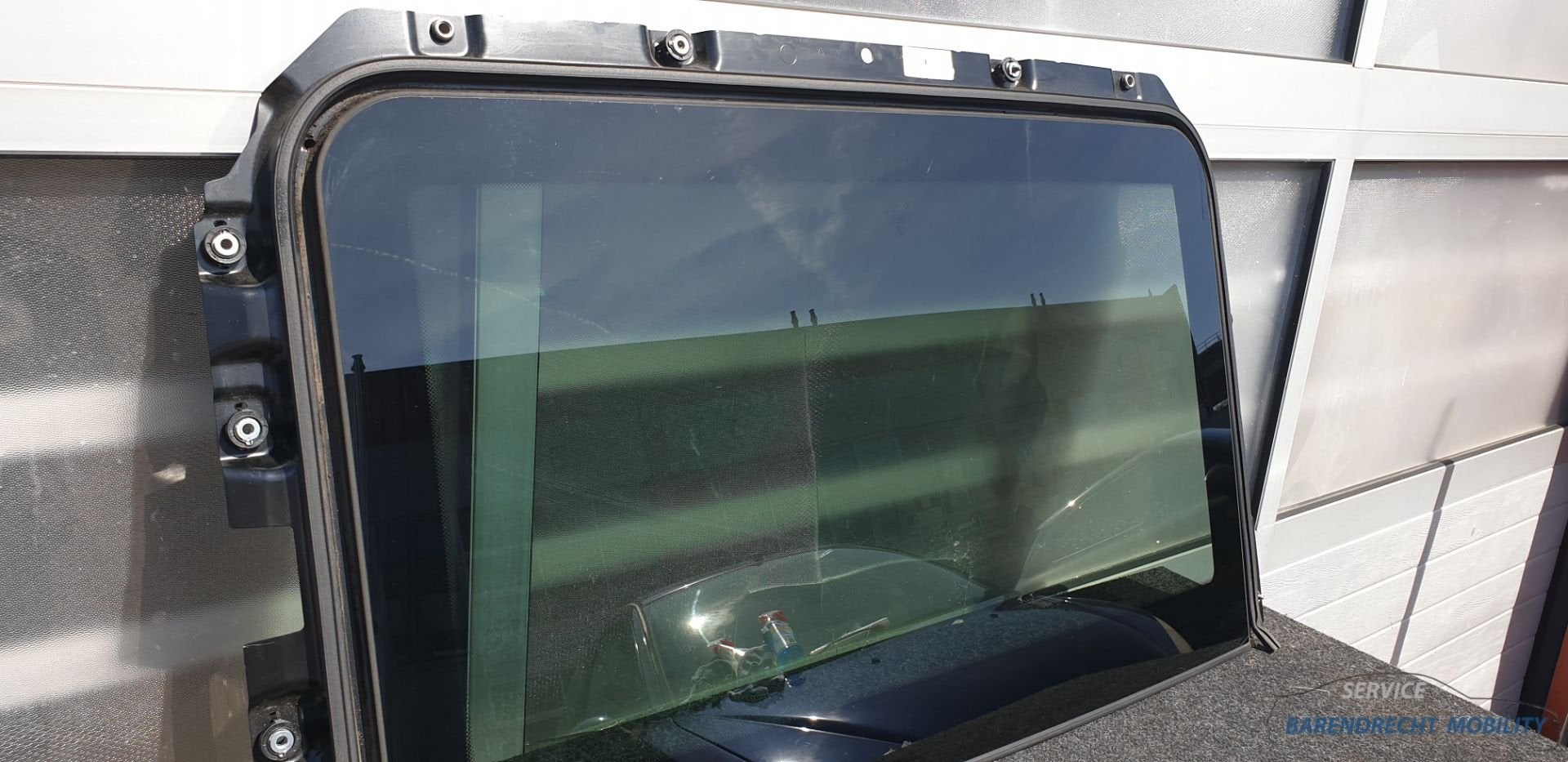 Achterste glasplaat Panoramadak F11 5 serie BMW ruit 7228756, Petuelring 130
80788  Munich, DE, Gebruikt, Info@bmw.de, Ophalen of Verzenden