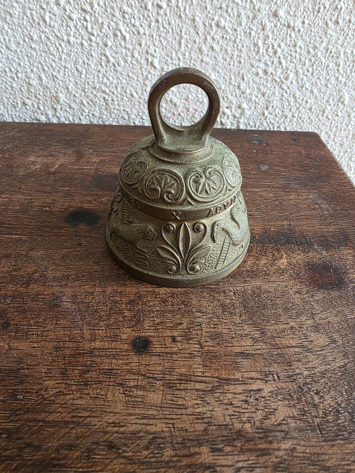 Antieke koperen altaarbel met evangelisten, Made in England, Antiek en Kunst, Antiek | Koper en Brons, Ophalen of Verzenden