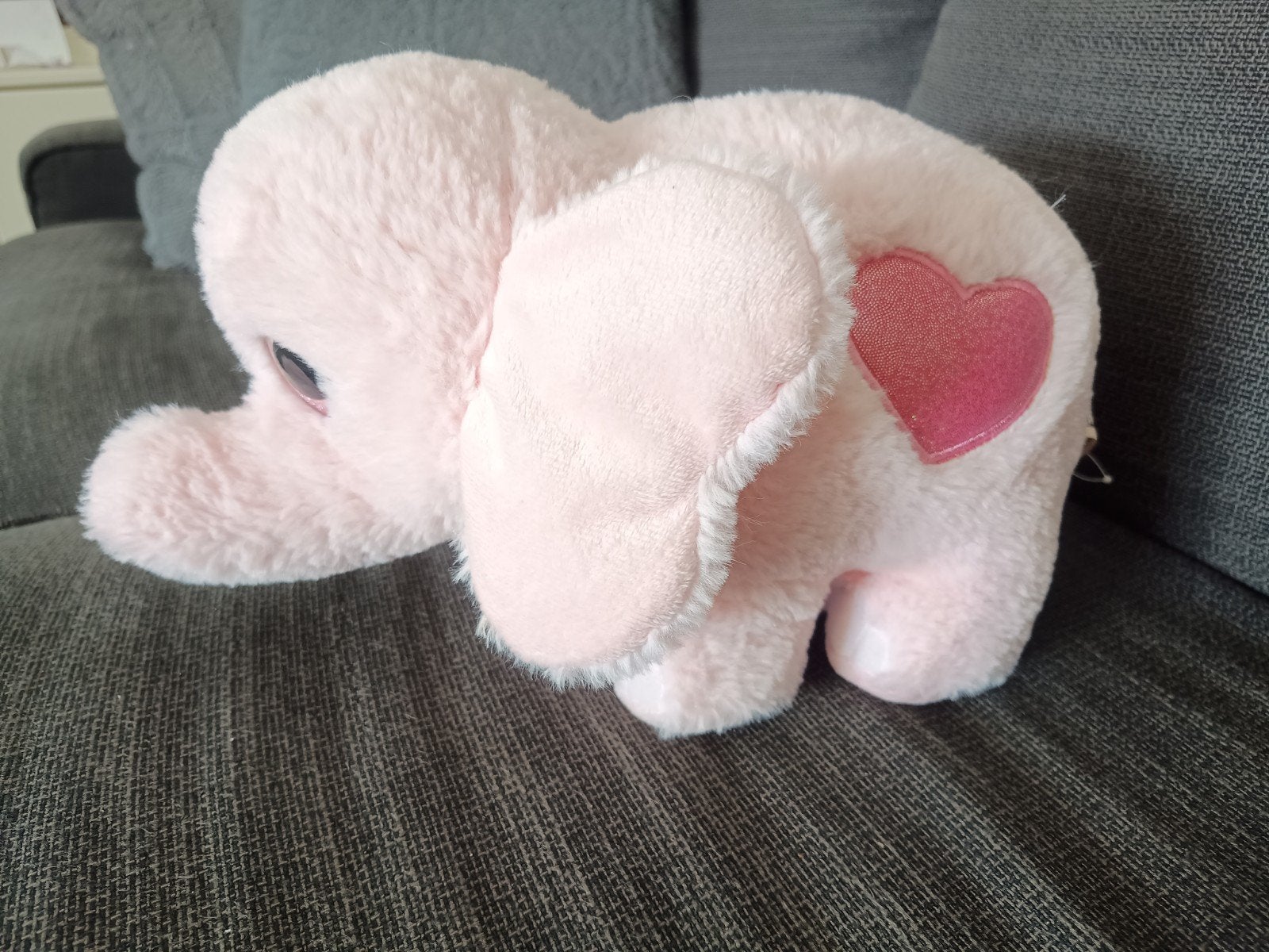 roze knuffel olifant met zand in poten, Ophalen of Verzenden, Olifant