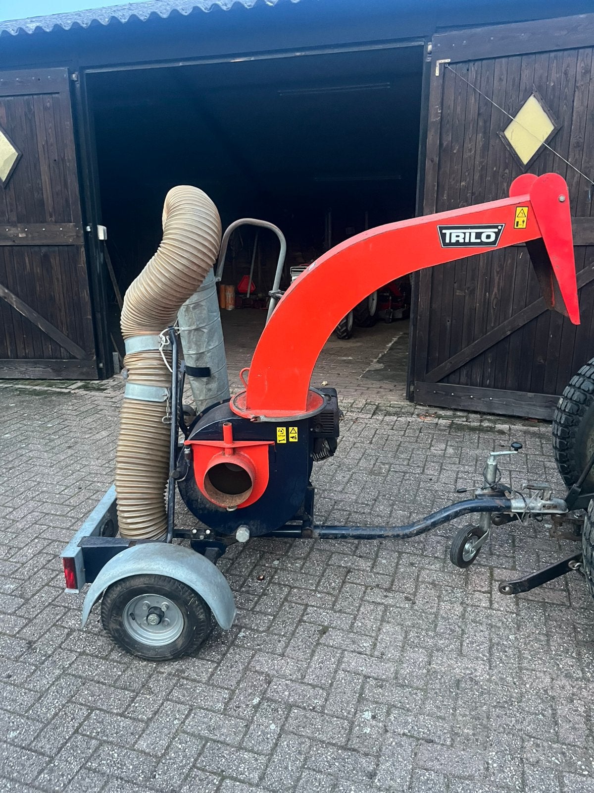 TRILO bladzuiger, Tuin en Terras, Ophalen of Verzenden, Gebruikt, Benzine