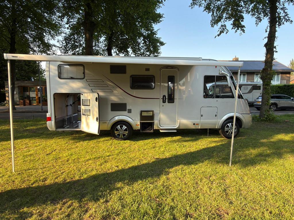 Hymer B674 SL Star Edition | E&P Levelsysteem 71.000 km NAP, Caravans en Kamperen, Integraal, Ringverwarming, Tot en met 2, 7 tot 8 meter