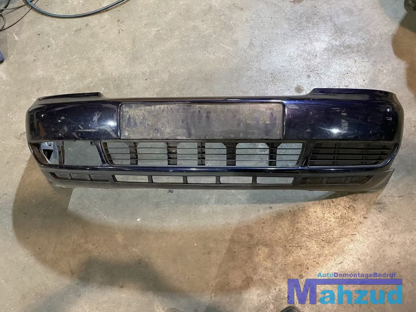 Volkswagen POLO 6N Blauw voorbumper LC5H, Gebruikt, Volkswagen AG, Bumper, Berliner Ring 2
38440  Wolfsburg, DE