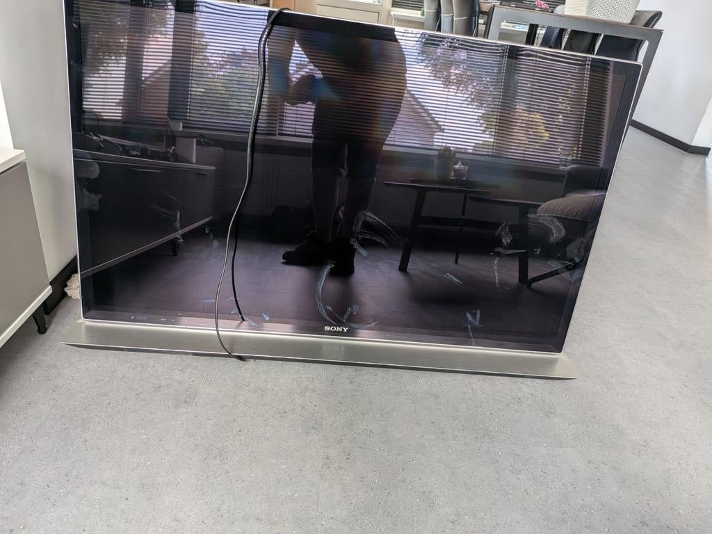 Sony tv incl ingebouwde soundbox standaard, 50 Hz, LCD, Ophalen of Verzenden, Zo goed als nieuw