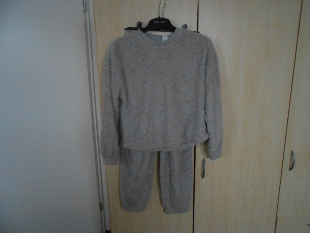 Heerlijk zachte pyjama maat XS van H&M, H&M, Ophalen of Verzenden, Gedragen, Maat 34 (XS) of kleiner