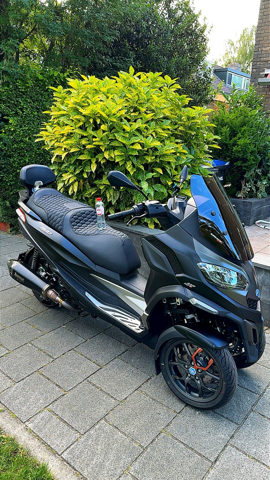Piaggio MP3 530 HPE EXCLUSIVE 2025 NL, Overige modellen, Ophalen of Verzenden, Zo goed als nieuw, Benzine