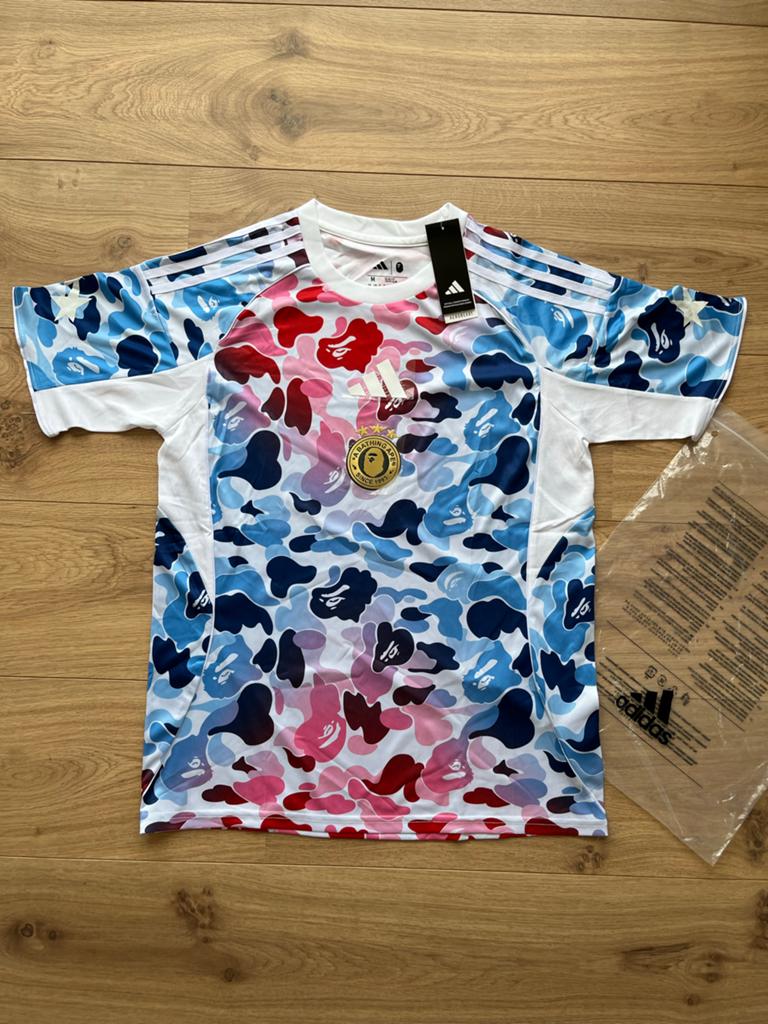 Adidas x BAPE Voetbalshirt - Nieuw met labels, Ophalen of Verzenden, Nieuw, Maat 48/50 (M), Overige kleuren