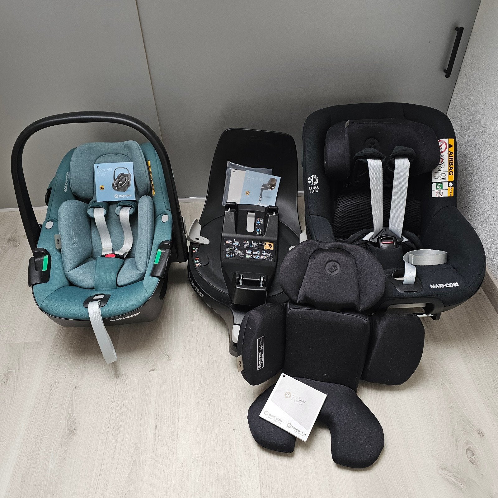 Maxi-Cosi Family Fix 360 en maxi cosi pebble en pearl, Ophalen, Zo goed als nieuw, Maxi-Cosi, Verstelbare rugleuning