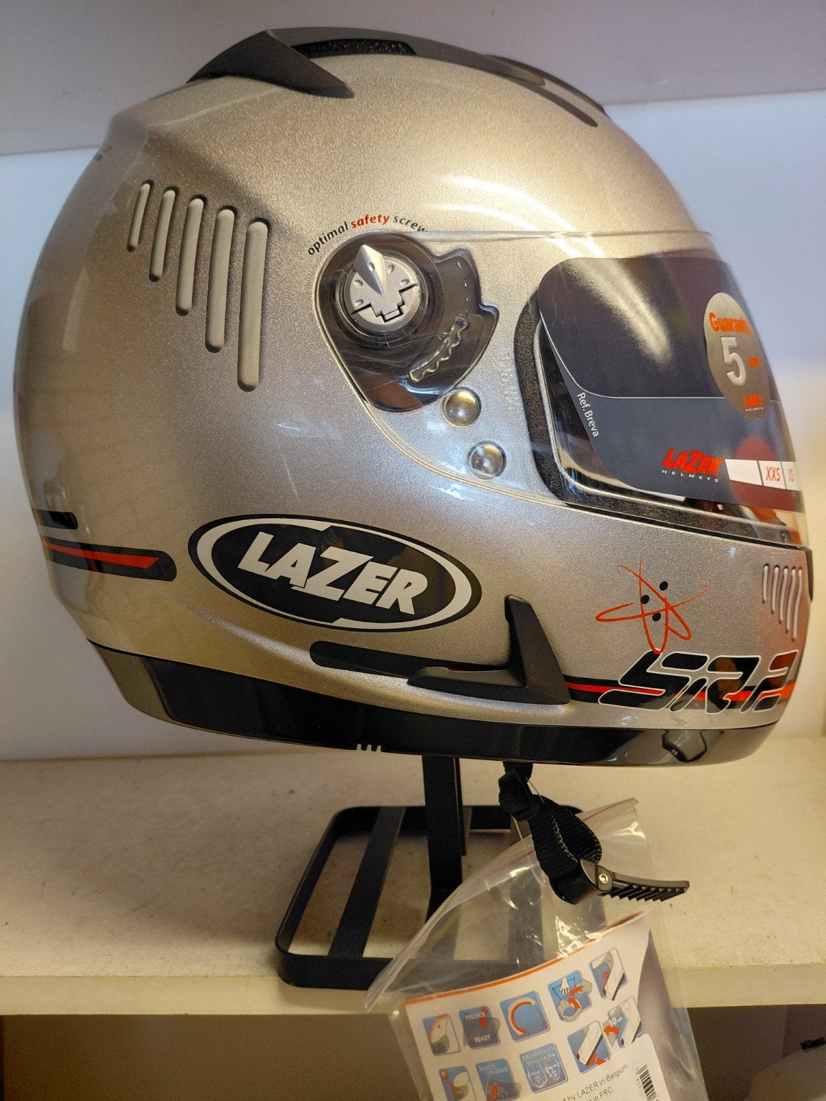 Nieuwe lazer helm met zonnevizier maat M, M, Kinderen, Ophalen of Verzenden, Integraalhelm