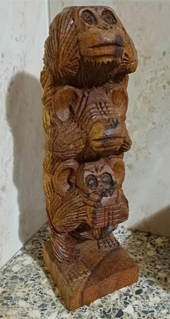 3 aapjes : horen, zien en zwijgen beeldje van hout., Antiek en Kunst, Ophalen of Verzenden