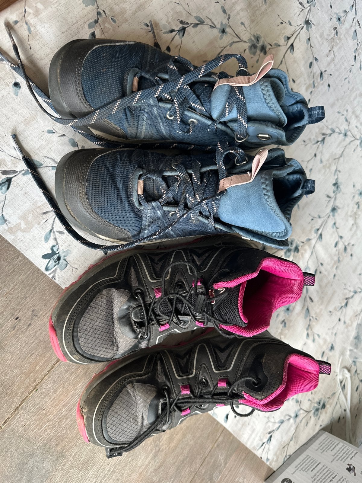 Wandelschoenen 2 paar, Ophalen of Verzenden, Gebruikt, Schoenen