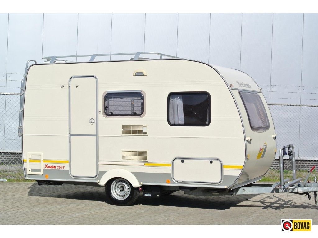 Sterckeman Newstar 390 T|Stapelbed|Bovag|Voortent|Mover|1e E, Caravans en Kamperen, Caravans, Dwarsbed, Sterckeman, Bedrijf, Treinzit