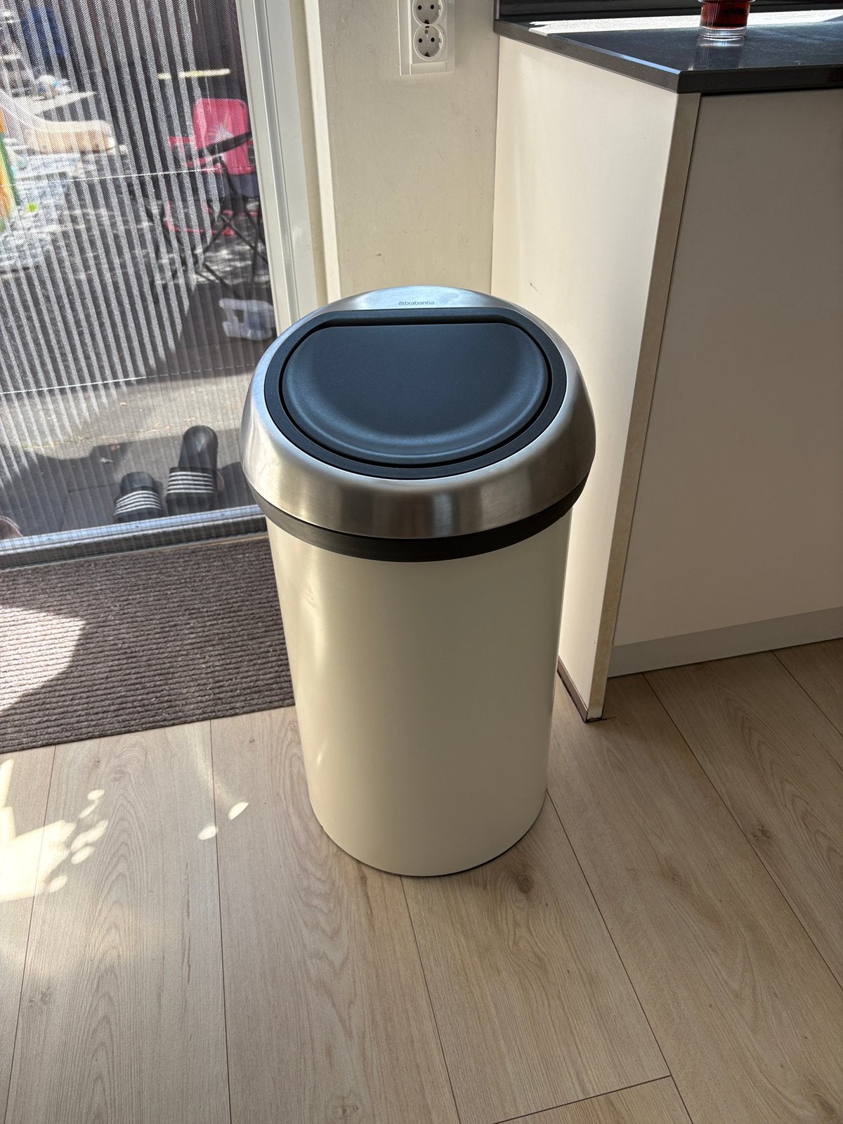 Brabantia prullenbak 60L, 40 liter of meer, Ophalen of Verzenden, Zo goed als nieuw, Rvs