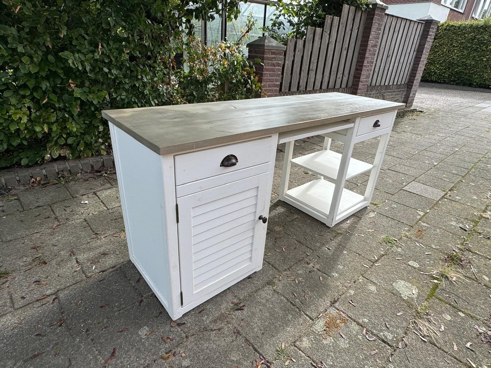 brocante bureau met Louvre deur, Huis en Inrichting, Ophalen of Verzenden, Zo goed als nieuw