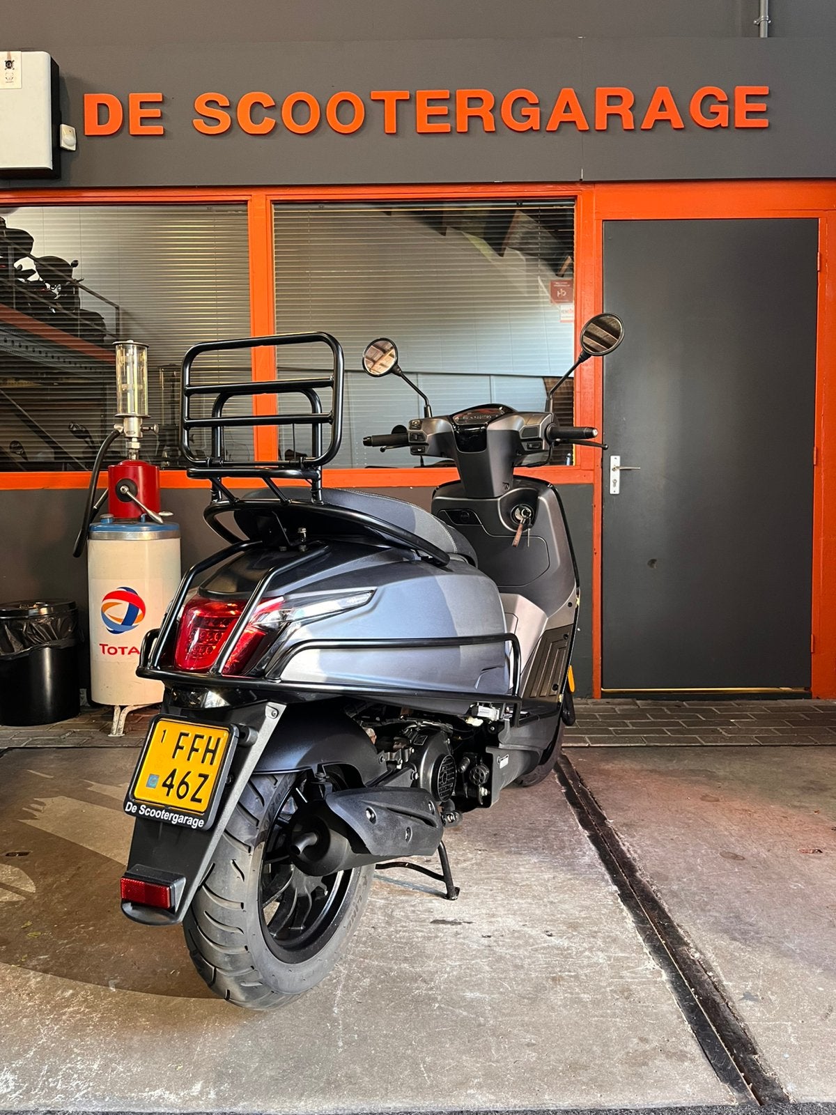 Kymco new like brom 45km 2021, Fietsen en Brommers, Scooters | Kymco, Gebruikt, Kymco, Maximaal 45 km/u, Like
