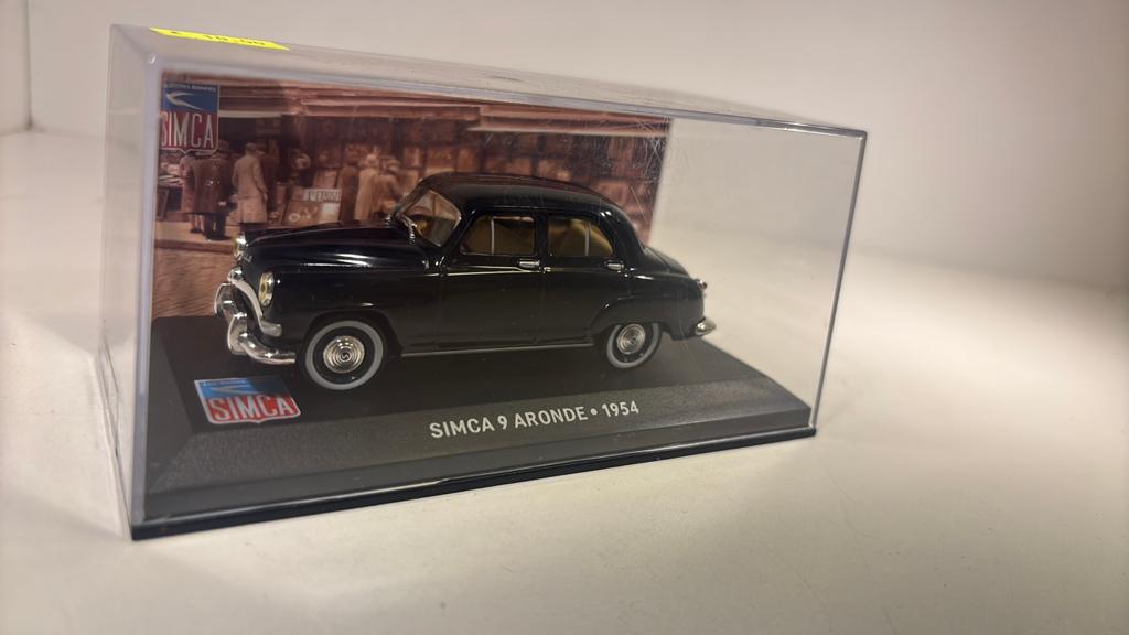 Simca 9 arondo 1954 atlas 1.43, Overige merken, Auto, Ophalen of Verzenden, A