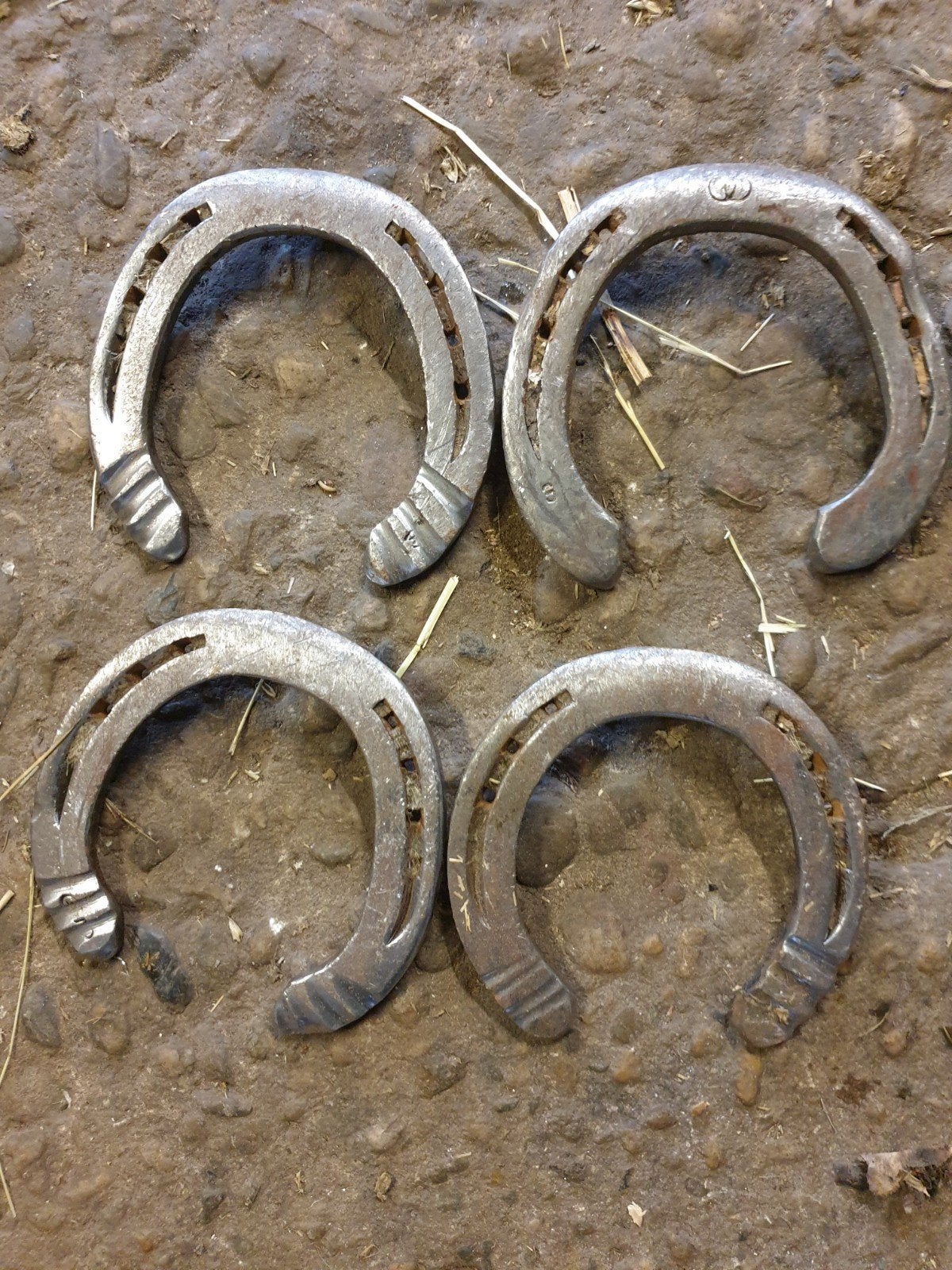 oude hoefijzers 1 euro per stuk, Ophalen of Verzenden, Gebruikt