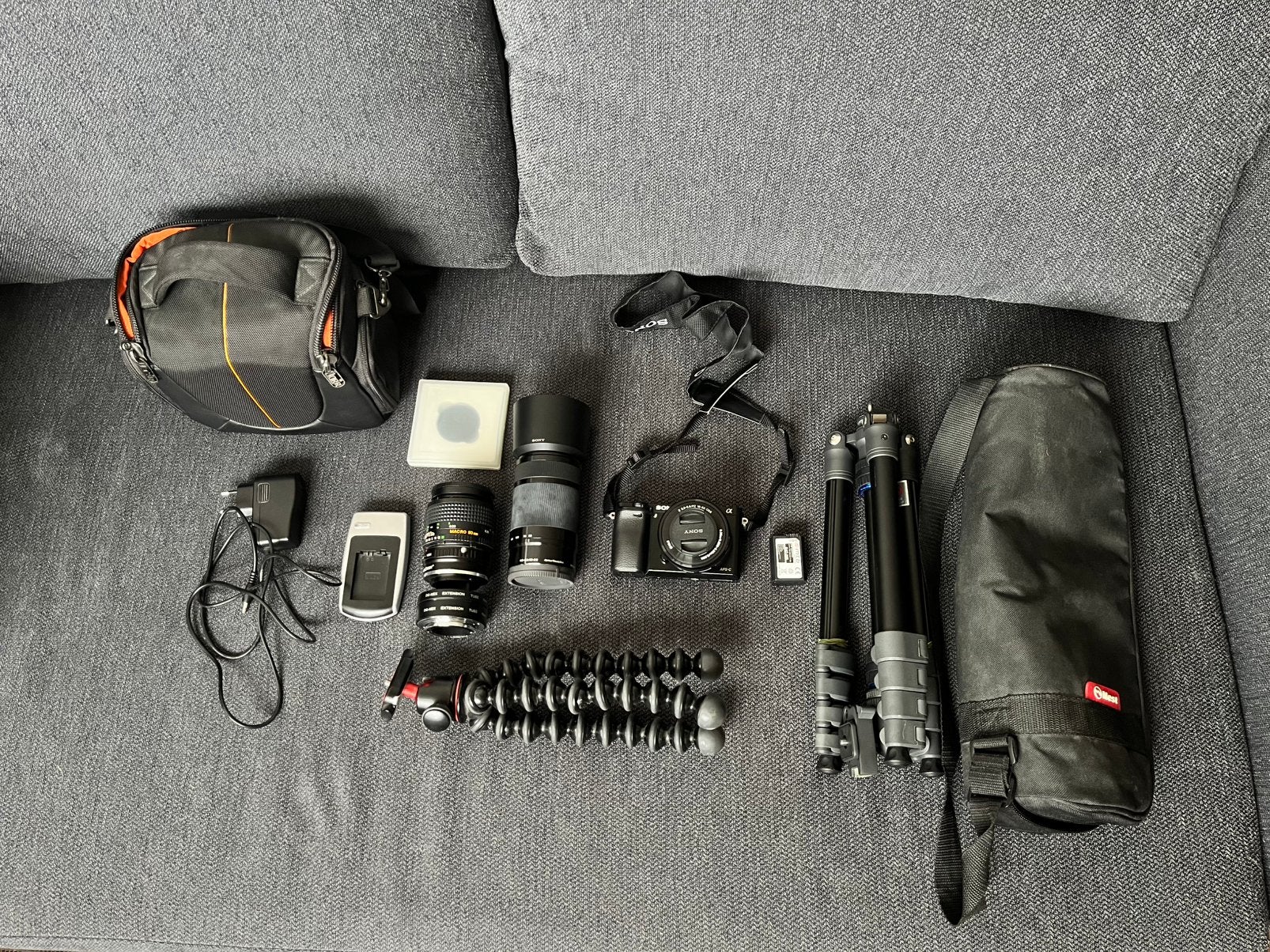 Sony Alpha a6000 Complete Photography Bundle, Ophalen of Verzenden, Gebruikt