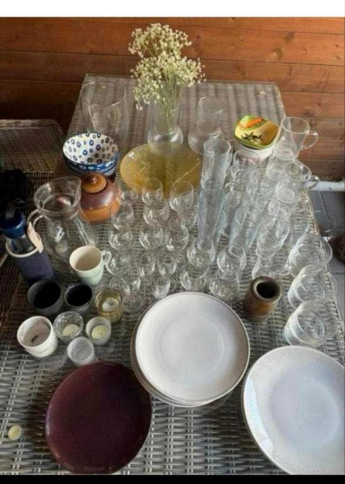 Groot pakket glazen, vazen, borden, kopjes en bidon, Ophalen of Verzenden, Glas, Bord(en)