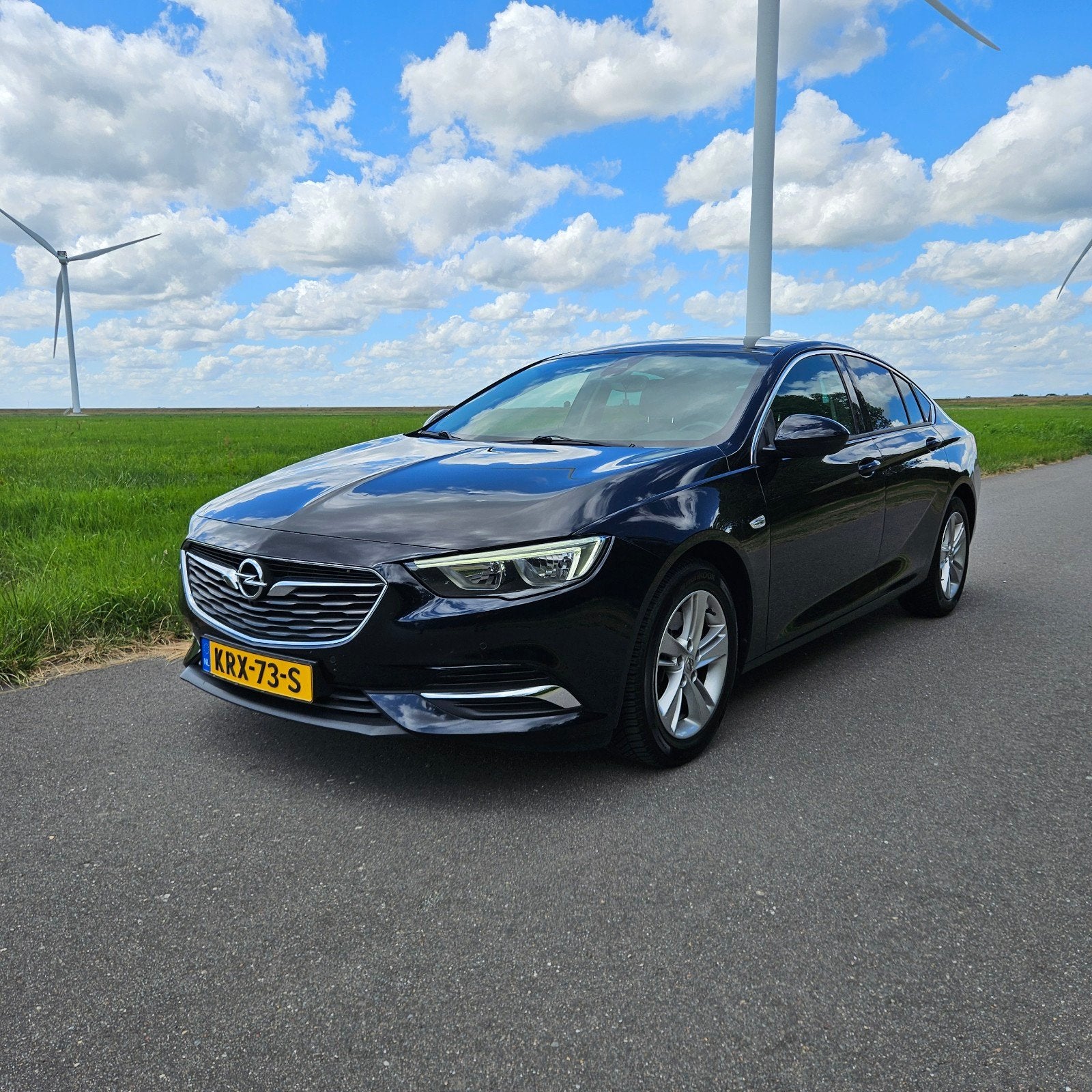 Opel Insignia 1.6 Cdti 136pk Start/stop Aut 2017 Blauw, Auto's, Opel, Dealer onderhouden, Euro 6, 4 cilinders, Blauw