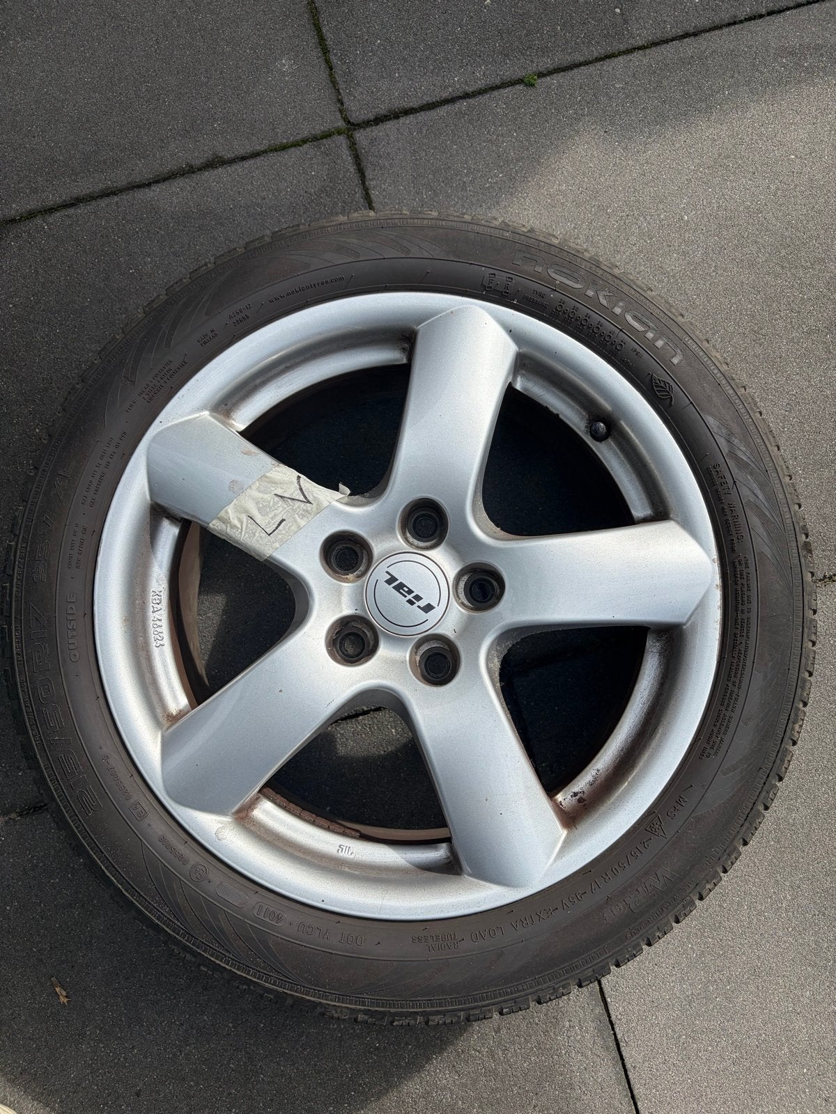 RIAL LMV velgen met oude Nokian banden 215/50R17, Auto-onderdelen, Ophalen, Banden en Velgen, 17 inch, Winterbanden