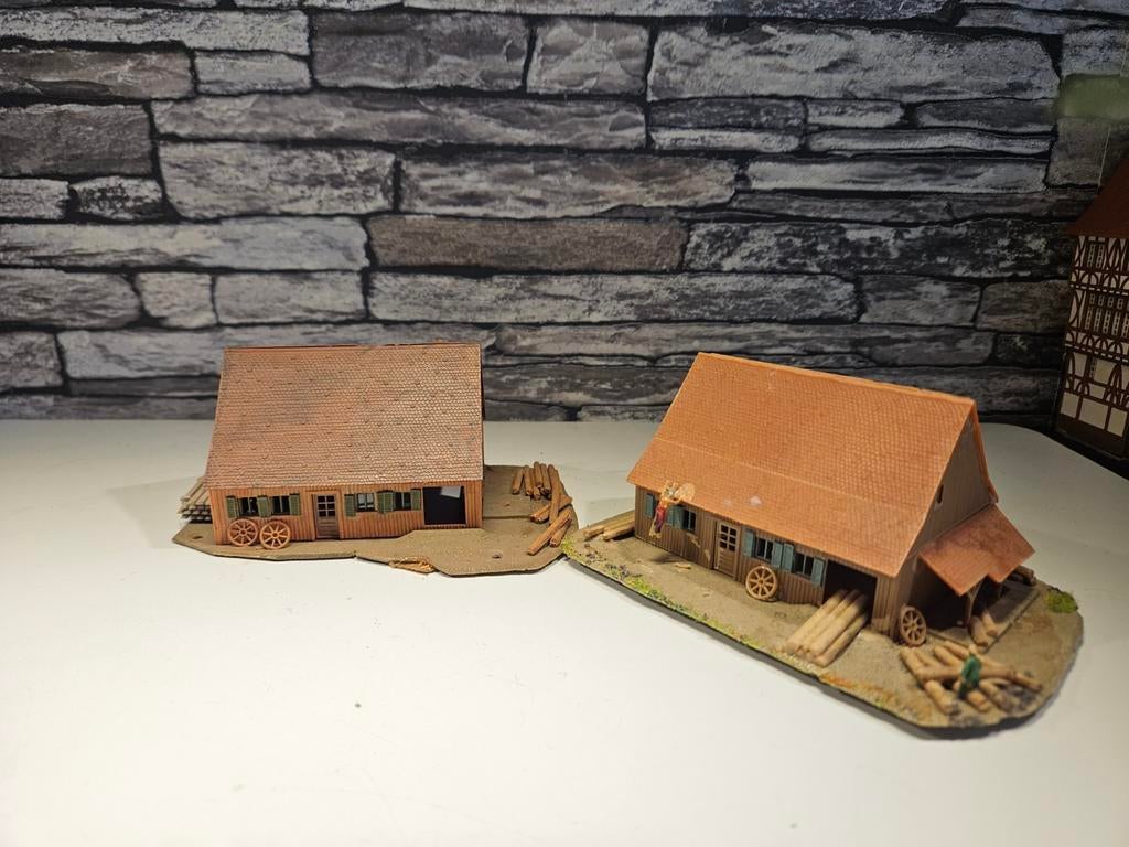 2 houtschuren houtzagerij N spoor modeltrein 1:160, Hobby en Vrije tijd, Overige merken, Gebruikt, Gelijkstroom of Wisselstroom