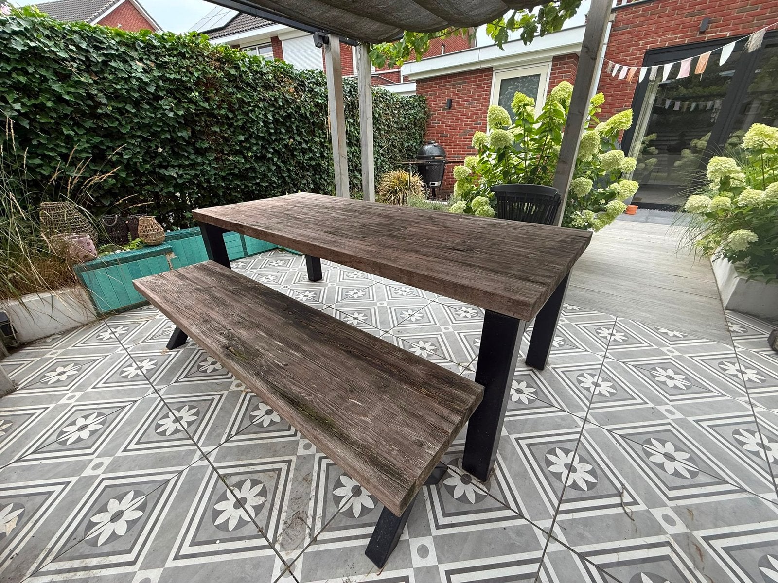 (GRATIS) Robuuste houten picknicktafel met bankje, Ophalen, Gebruikt, Rechthoekig, Hout