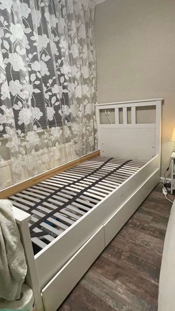 IKEA meisjes bed MOET ZSM WEG!!!, Eenpersoons, Wit, Ophalen of Verzenden, Zo goed als nieuw