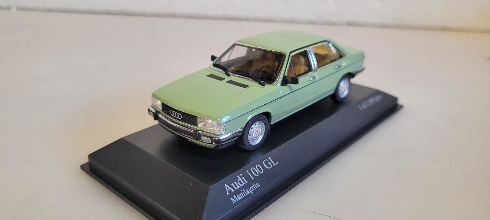 Minichamps 1979 Audi 100 GL  C2, Ophalen of Verzenden, Nieuw, Auto, MiniChamps