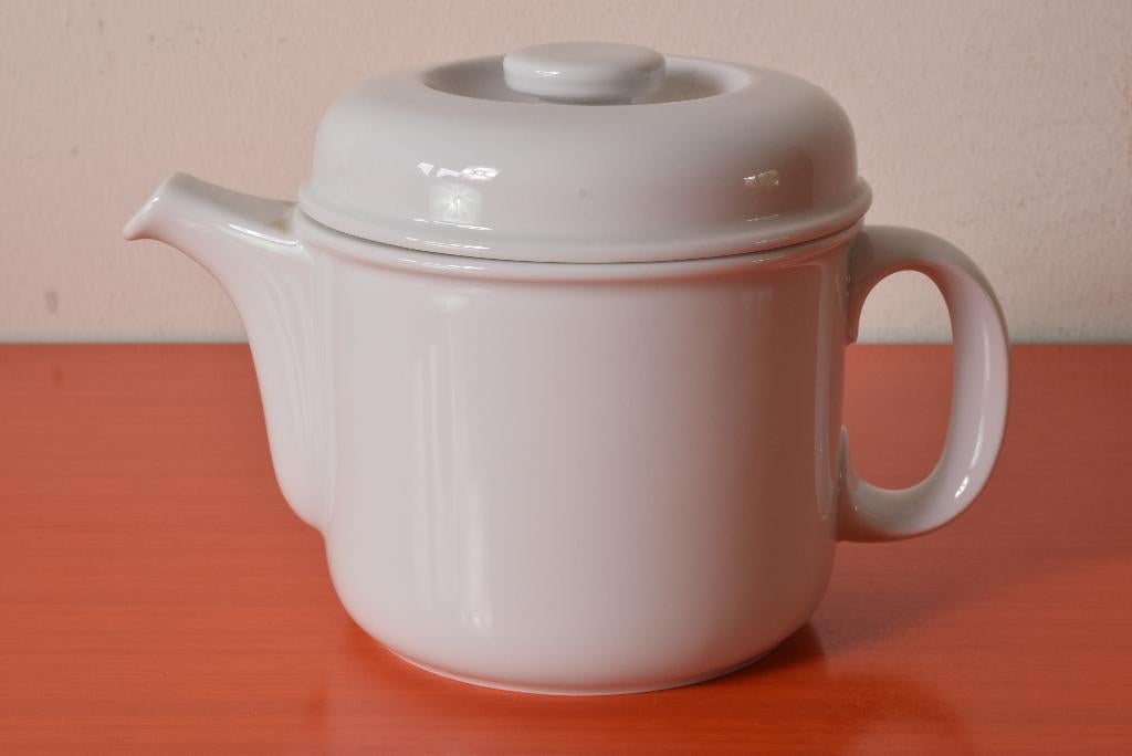 Grote retro vintage porseleinen Thomas Germany theepot, Overige typen, Ophalen of Verzenden, Zo goed als nieuw, Effen